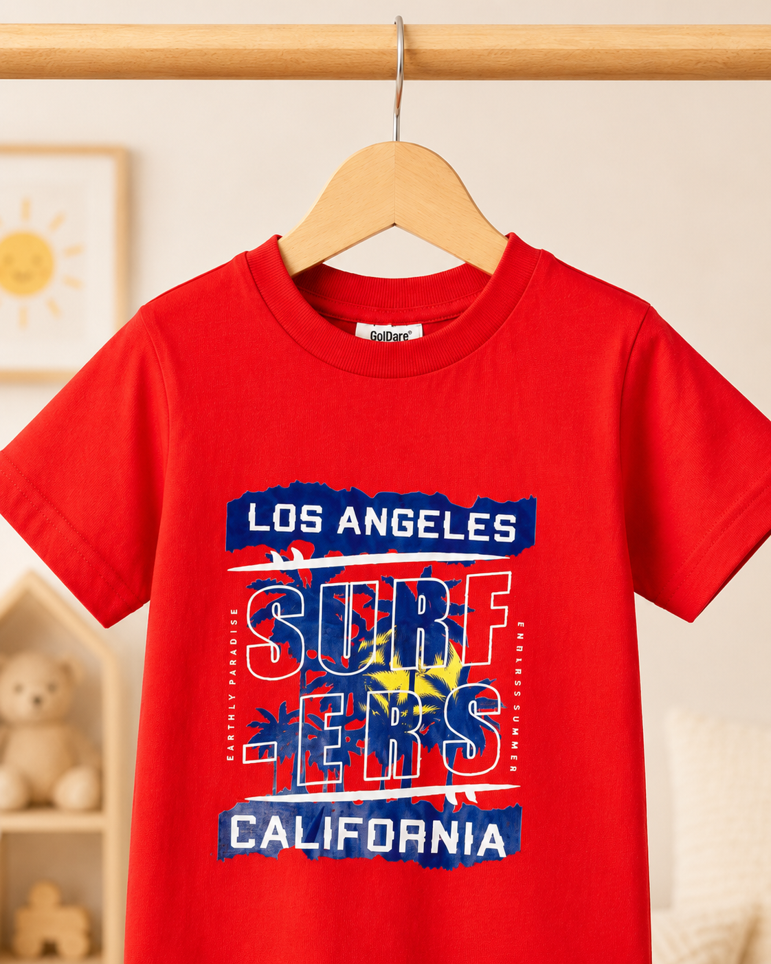 Boys Los Angeles Surfers California t-shirt Red - front graphic close up